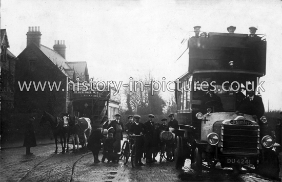 Ancient and Modern Buses at Oxford, c,1914.